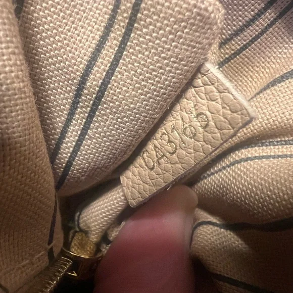 Louis Vuitton Dune Monogram Empreinte Leather Bagatelle Bag w/ dust bag - Picture 16 of 16